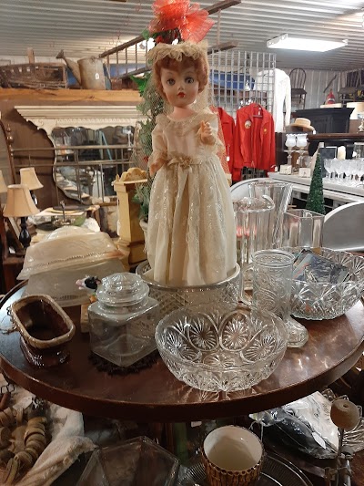 Schultz Antiques