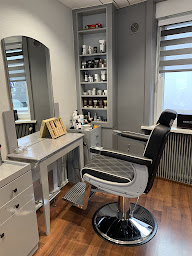Photo n°2 de Chez Xav Coiffeur / Barbier à Benfeld (Salon de coiffure)