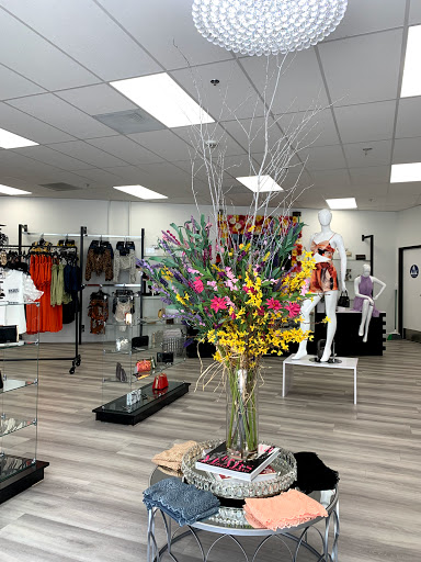 XFL Elegance Boutique - Thumbnail