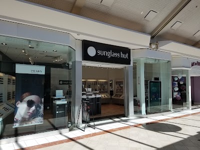 Sunglass Hut