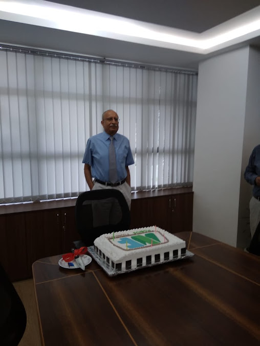 Af1qipojlupxbmug4m U1 Spqjhduss2kjc2pipo8vgc=s677 K No