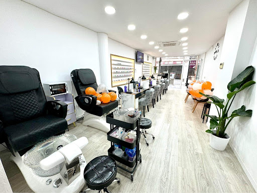 Sinh Nails Spa 3 - Thumbnail