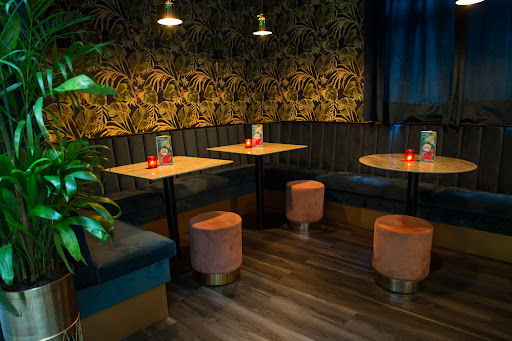 Longs Bar - Visual