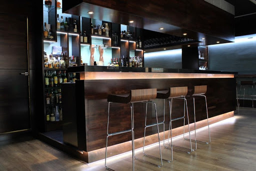 LA VILLA GIN BAR