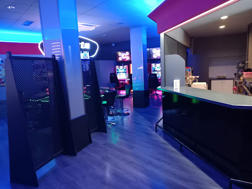 Salon De Juegos Maxim's Gallery - Spain