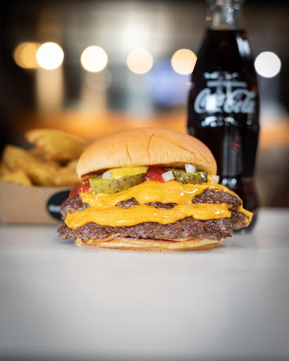 Photo 2 - BURGER ADDICT