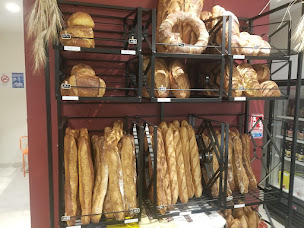 Photo n°4 de Boulangerie laurent MENARD à Saint-Martin-du-Puy (Boulangerie)