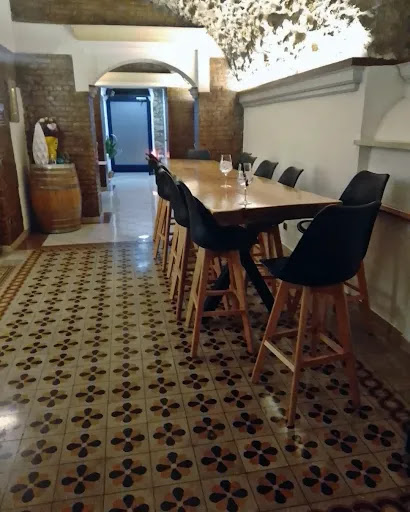 Calafià Winebar Gallery - Italy