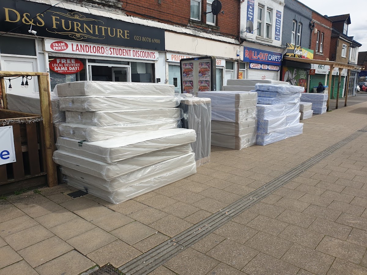 D & S Furniture - Southampton