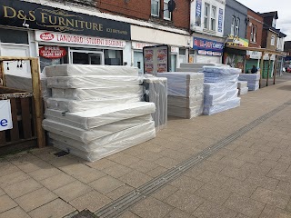 D & S Furniture - Southampton