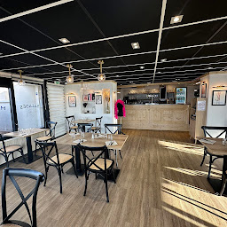 Photo n°35 de RESTAURANT LES FALAISES fruits de mer/ crêperie à Fécamp (Restaurant de fruits de mer)