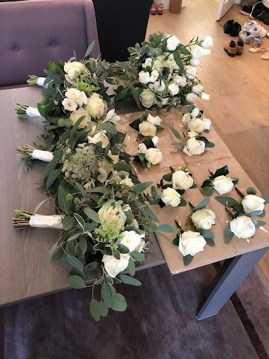 Tanikas Flowers Ltd - Thumbnail