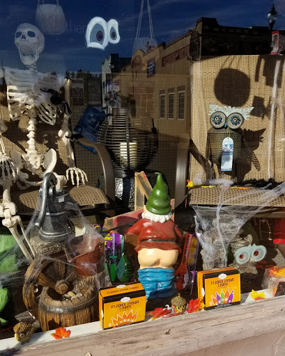 Bredfields True Value Hardware - Visual