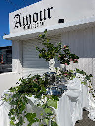 Photo n°4 de AMOUR COLLECTIVE à Saint-Planchers (Magasin de vêtements)