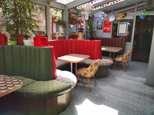 Cafe Kitsch - Visual