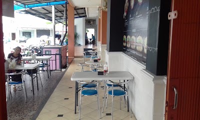 Photos of Mitra Maret