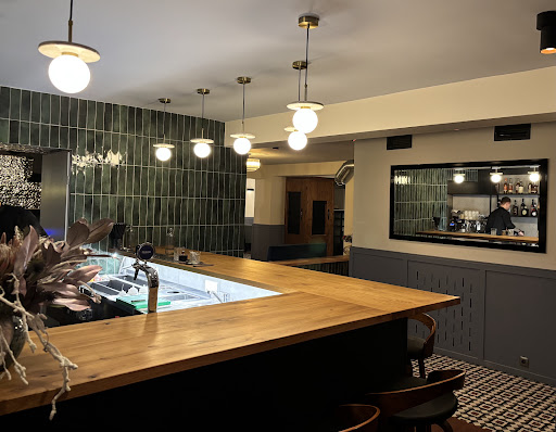 Seafood House Grill & Wine