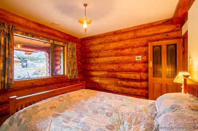 Photos of The Doug, Castle Hill Log House