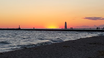 Photos of Elberta Bluffs Lake Michigan Overlook