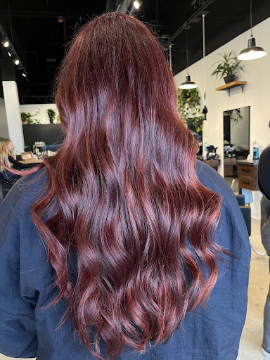 Uncommon Salon - Thumbnail
