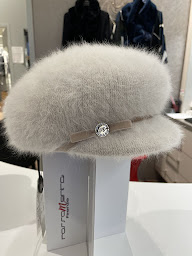 Photo n°7 de Bianchini Nadine Cousette Boutique à Ajaccio (Magasin de vêtements pour femmes)