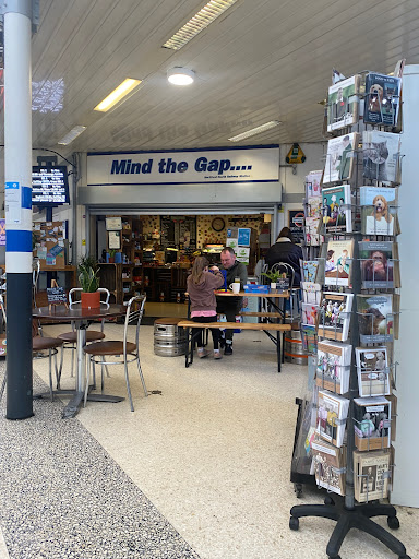 Mind The Gap - Visual