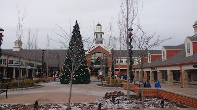 Photos of Woodbury Common Premium Outlets