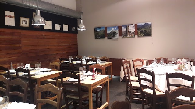 Petit Català Restaurant