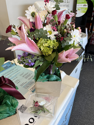 Coborn's Flower Shoppe Little Falls - Thumbnail