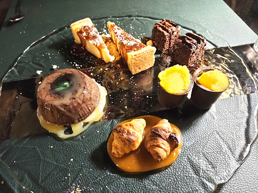 Atypical Experience - Home Restaurant, Gourmet Shop & Lab - Thumbnail