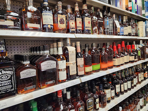 TNT Package Store - Visual