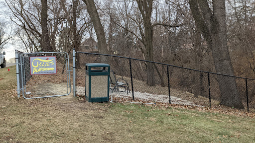 Ollie's Off-Leash Dog Playground - Thumbnail