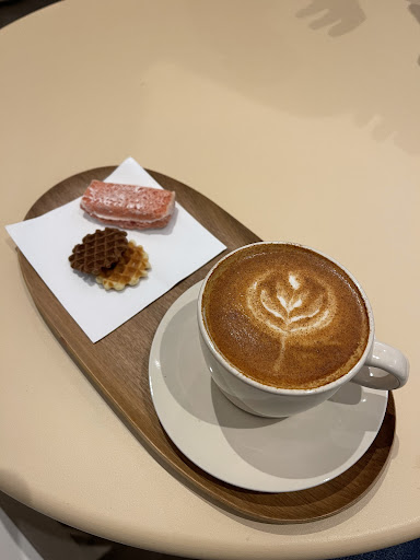 Beige Café - Thumbnail