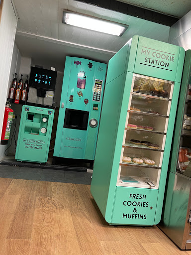 Dever Stores - Visual