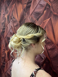 Photo n°4 de Idéal Coiffure à Boussières (Salon de coiffure)