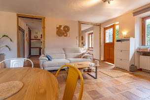 Photo n°3 de Ophélie Gétain - Conseillère immobilier IAD Annecy à Saint-Jorioz (Consultant immobilier)