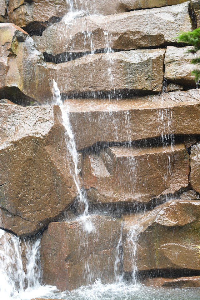 UPS Waterfall Garden Park