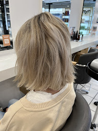 Photo n°13 de DESSANGE - Coiffeur Epinal à Épinal (Institut de beauté)