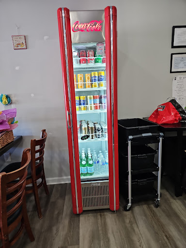 Cibo & Vino: Italian food to go, charcuterie, desserts, coffee and wine. - Thumbnail
