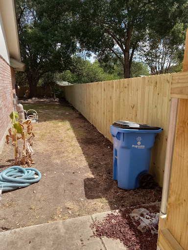 JR Fences & Construction - Thumbnail
