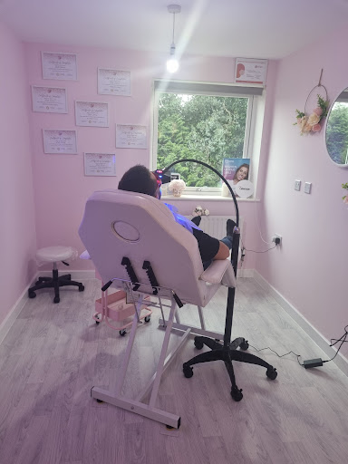 Feel Beautiful Aesthetics