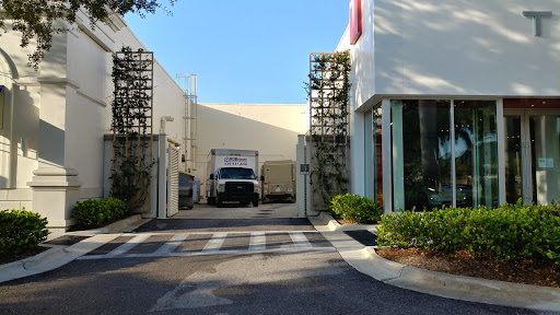 Waterside Shops: Service Court 3 / Loading Zone 3 - Thumbnail
