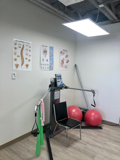 Aum Physiotherapy - Visual
