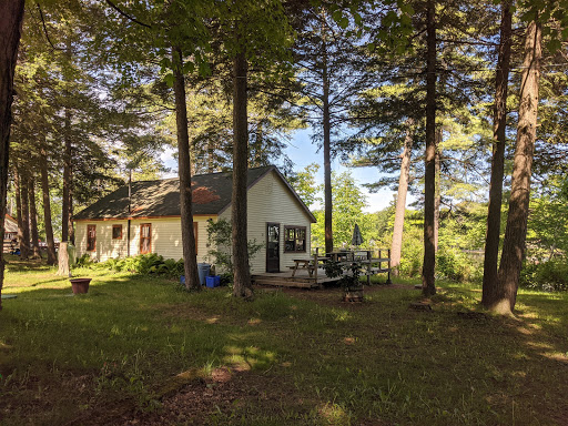 Pinewood Cottages and Trailer Park - Thumbnail