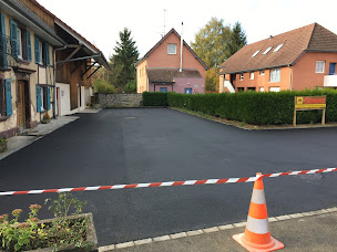 Photo n°1 de Bardoz Bâtiments et Travaux Publics à Pérouse (Piscine)
