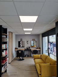 Photo n°3 de Au Reflet de Soi à Ombrée d'Anjou (Salon de coiffure)