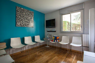 Photo n°10 de Cabinet d’orthodontie du docteur Elisabeth SOUSSAN à Issy-les-Moulineaux (Orthodontiste)