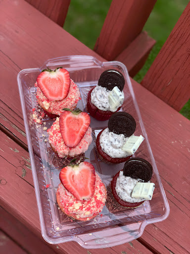 The Queen's Treats LLC.