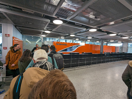 Sixt GENEVA (GENF) AIRPORT - Thumbnail