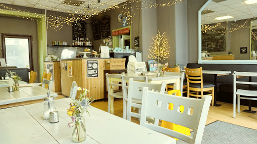 Little Devil's Café - Visual